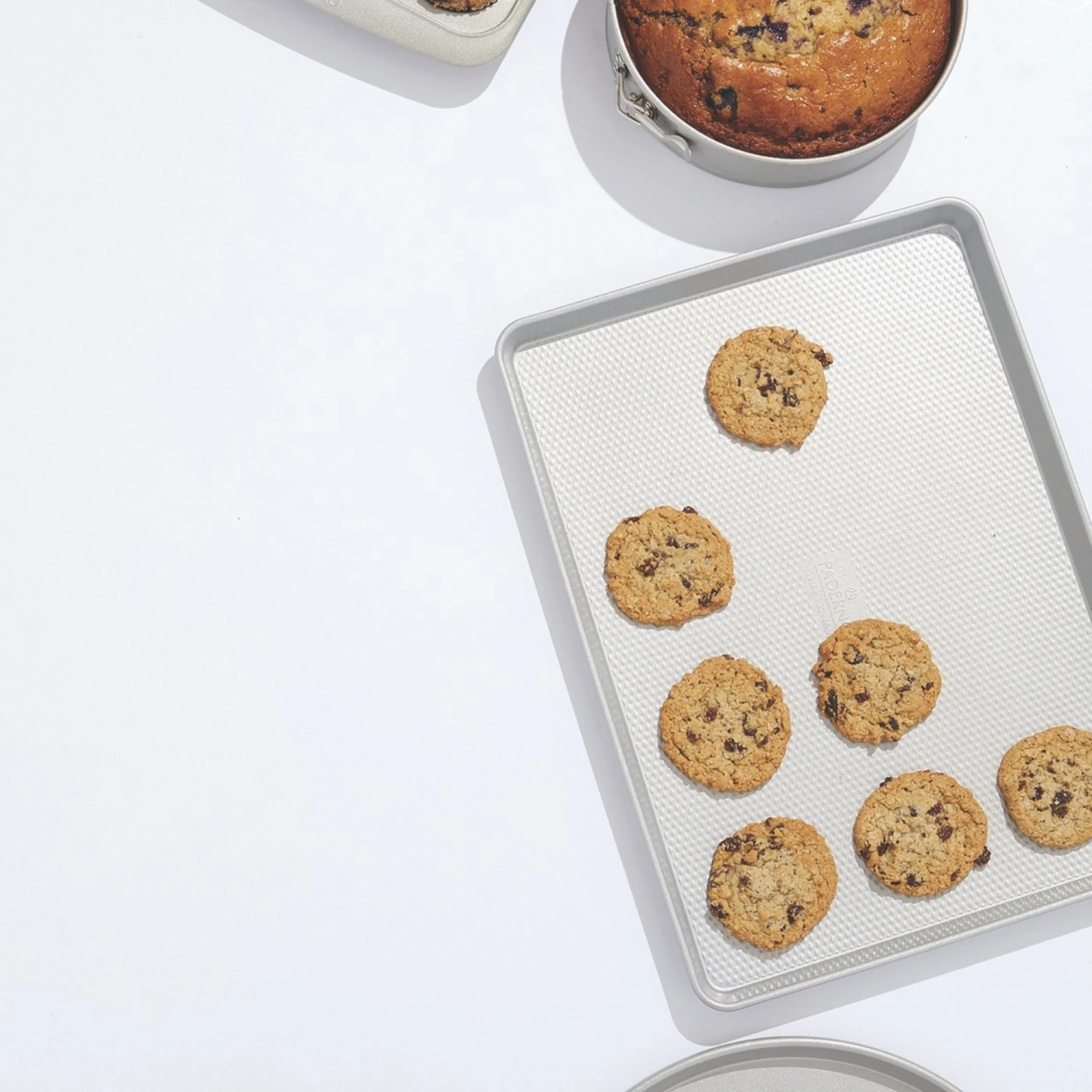 11_25b62e7b-785b-43c7-9df5-001388bd356a.png Paderno Professional Large Cookie Sheet, 18 X 13-in | Grande Plaque à Biscuits Professionelle, 18 X 13 Po