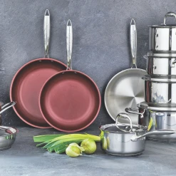 Paderno Canadian Signature Fry Pan, 24 Cm | Poêle à Frire Signature Canadienne, 24 Cm Cookware 7 Paderno Canadian Signature Fry Pan, 24 Cm | Poêle à Frire Signature Canadienne, 24 Cm Cookware