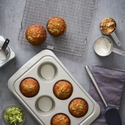 Paderno Bakeware Extra-Large Non-Stick Muffin Pan